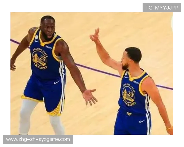 库里三分命中，勇士将胜利带回家